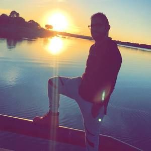 Meet your Posher, Bader